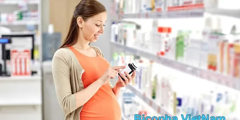 Ngoài thực phẩm hàng ngày, DHA cho bà bầu từ các viên uống bổ sung để đảm bảo đủ lượng