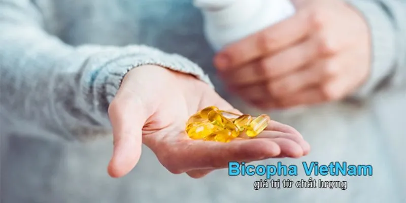 Dầu cá omega 3 xách tay theo phương thức vận chuyển hành lý cá nhân thông thường.